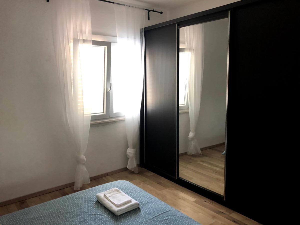 Armstrong Apartments โอเรบิก ภายนอก รูปภาพ